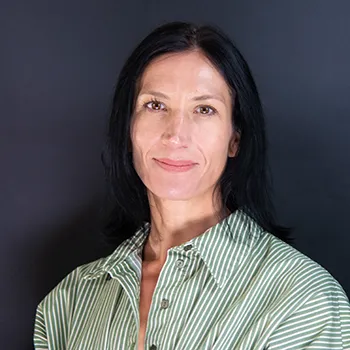 Laura Wadhwa